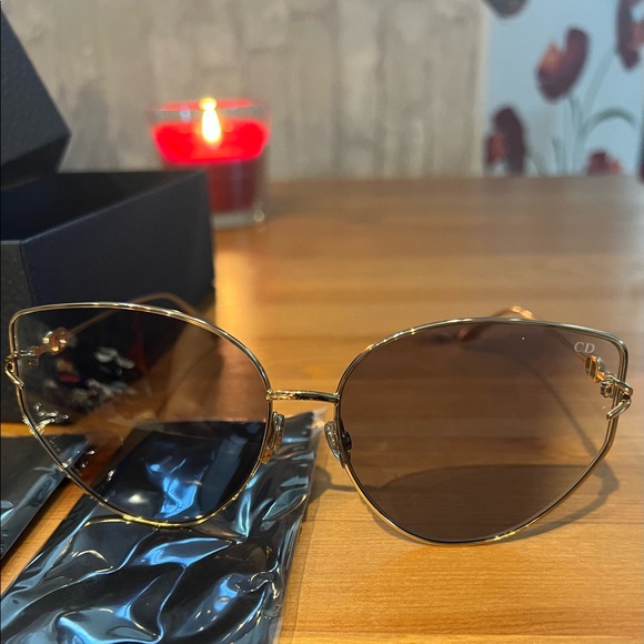 Dior Eyewear Diorgipsi1 cat-eye sunglasses main image 4
